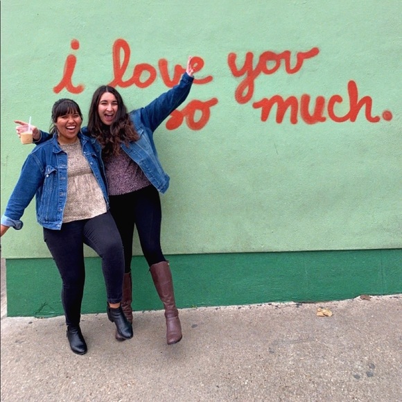 Meet your Posher, Monserrat - Picture 1 of 1